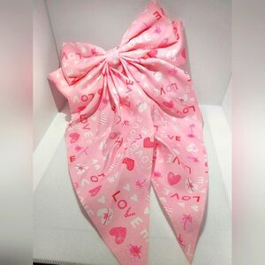 Stylish "Love" Print Hair Bow